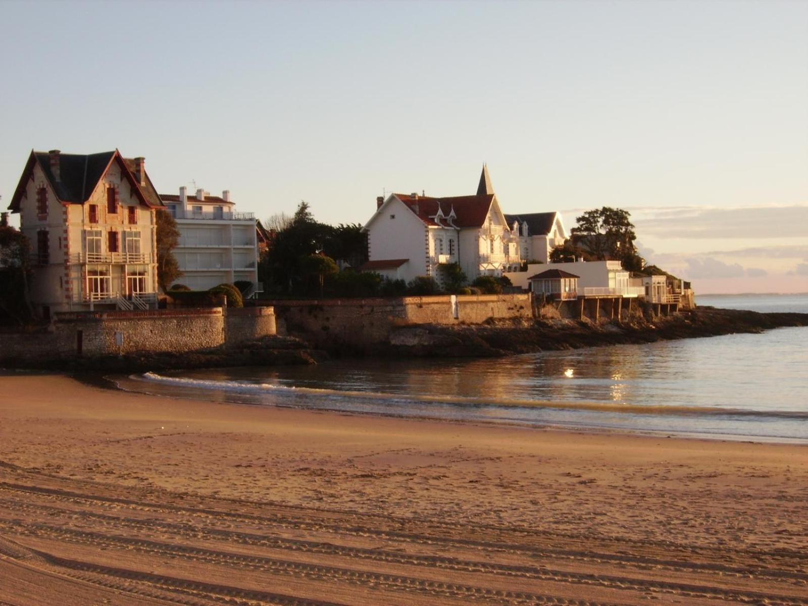 Logis De Melisandre Hotel Vaux-sur-Mer Exterior photo