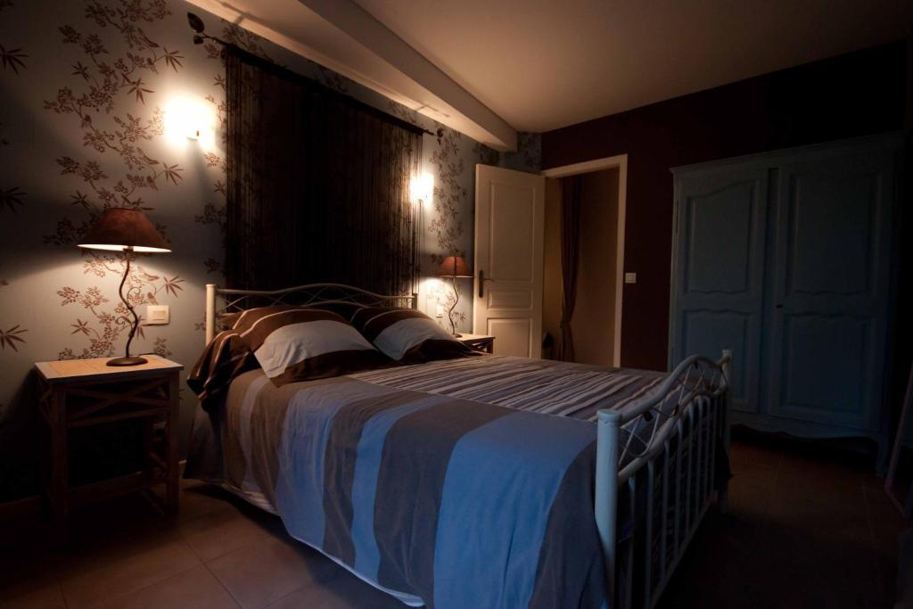 Logis De Melisandre Hotel Vaux-sur-Mer Room photo